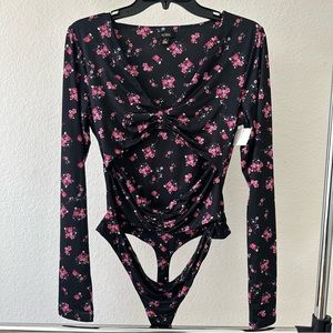 Black Floral thong bodysuit NWT size Large